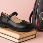 Школьная обувь для девочек: 5 критериев правильного выбора "сменки"