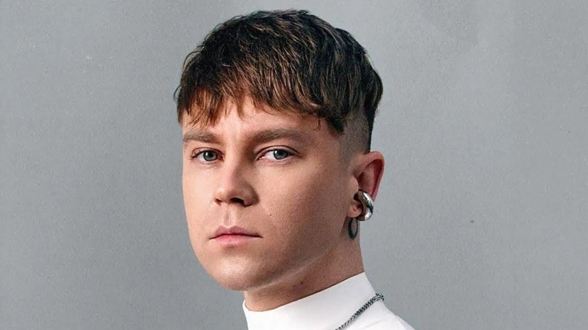 Біографія та цікаві факти про Артема Пивоварова