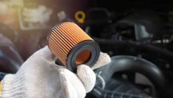 Как часто и где нужно менять масляные фильтра - особенности выбора