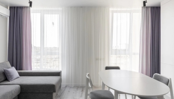 Тюль, как изюминка декора: каких расцветок лучше выбрать?