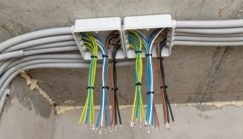 Главные ошибки при монтаже электропроводки: как избежать проблем в будущем