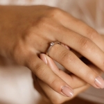 Как правильно выбрать и носить золотые колечки