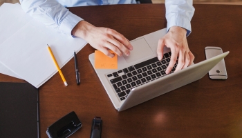 Як правильно скласти характеристику з місця роботи: шаблони та поради HR