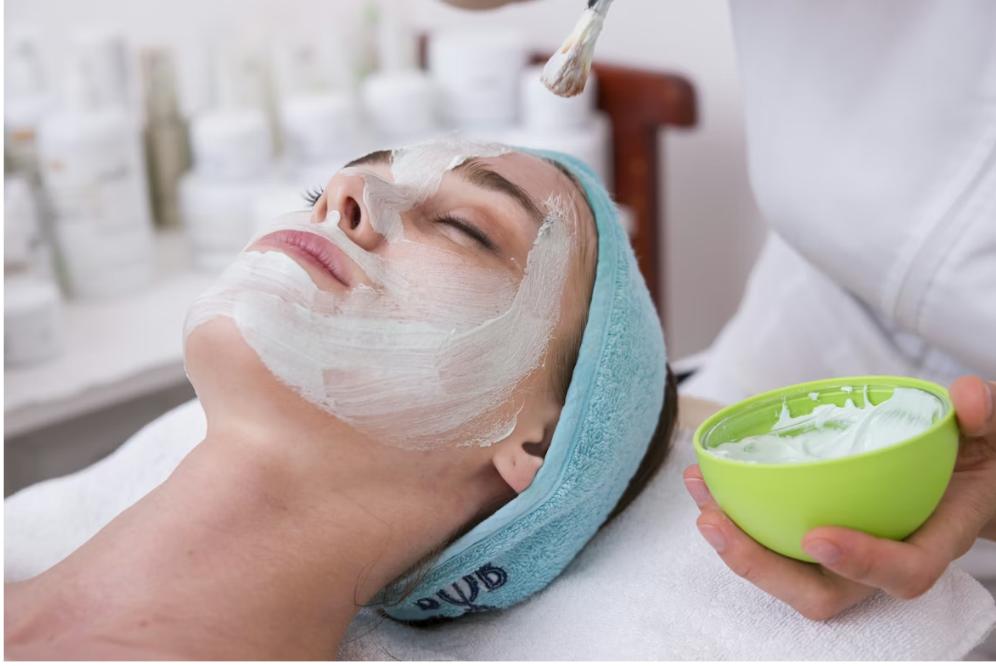 Косметология на Подоле в Киеве: популярные услуги и их особенности