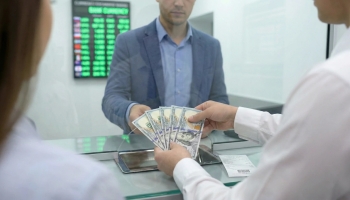 Де в Ужгороді краще обмінювати валюту