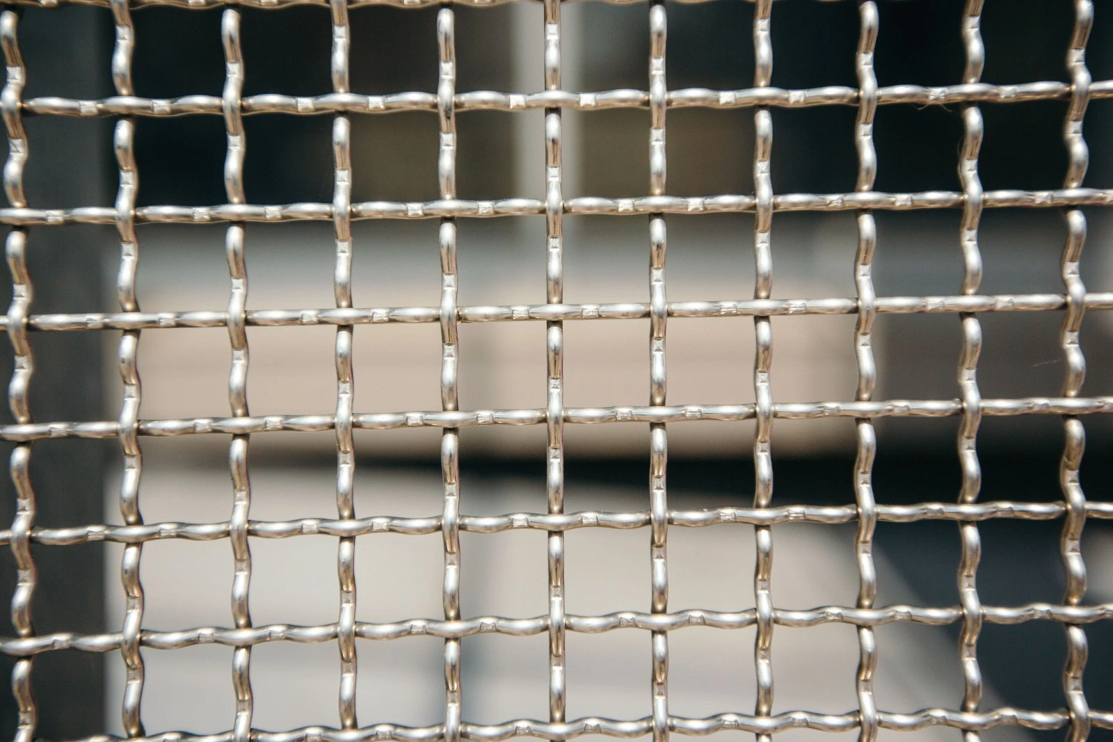 Яку сітку вибрати для вольєра: огляд різних варіантів матеріалів