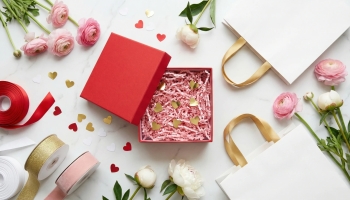 Підготовка до Дня Святого Валентина: оптові матеріали для флористів