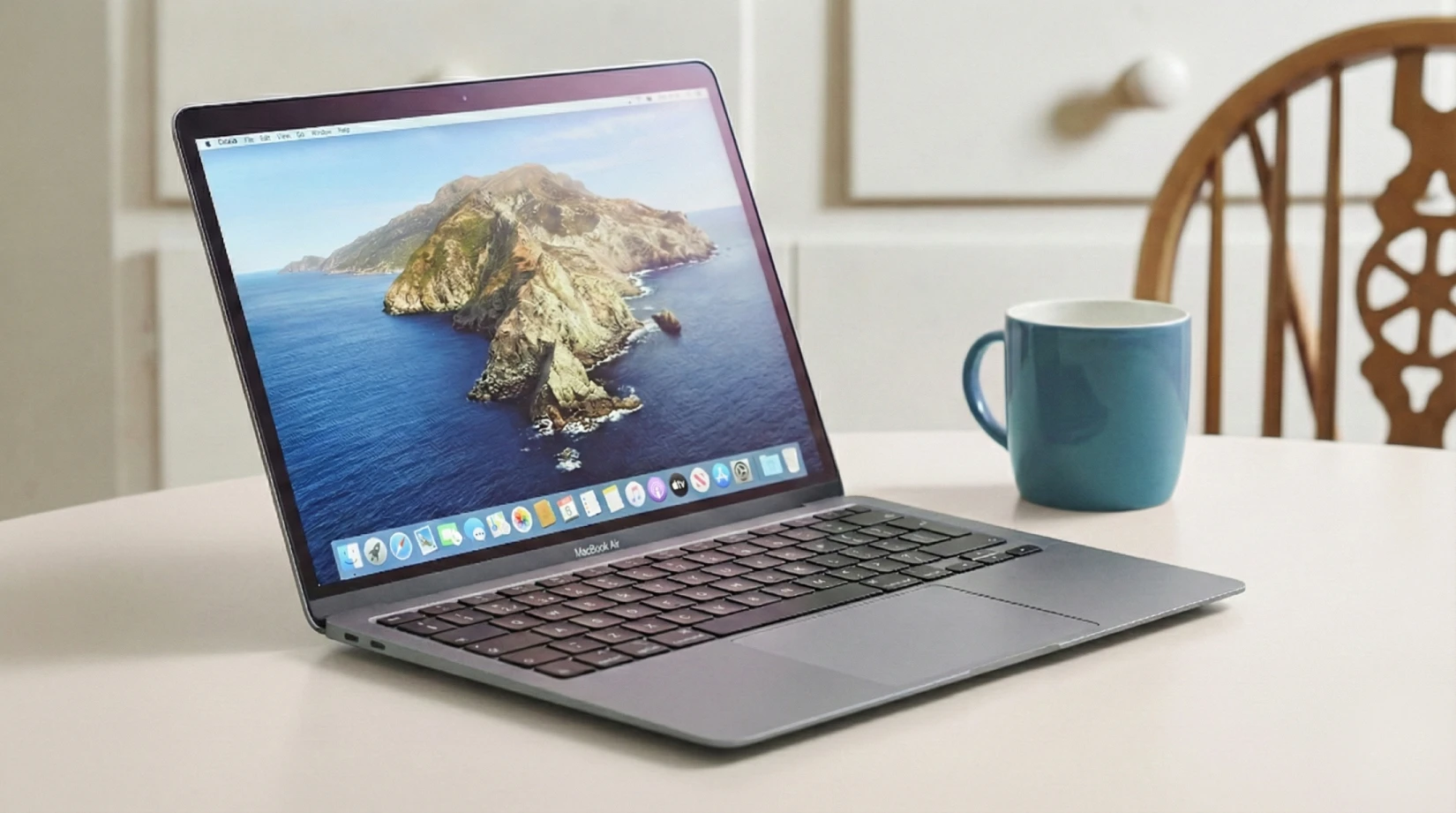 MacBook Air та iPad Air — дует легкості й продуктивності для сучасного користувача