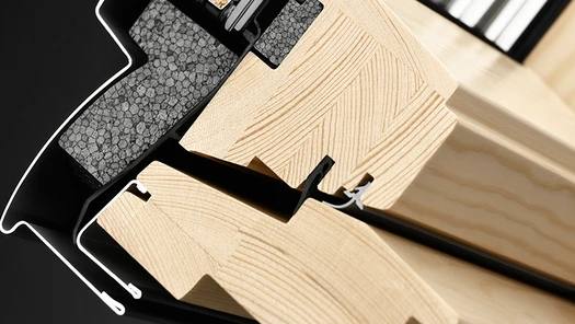 дерявянное мансардное окно