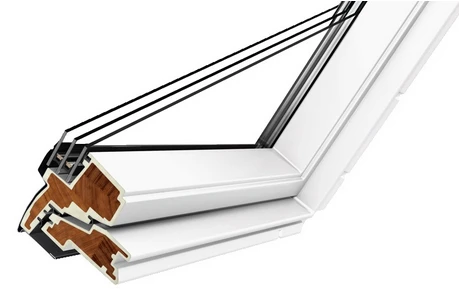 пластиковое мансардное окно в капсуле